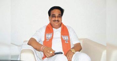 Paatil tells cadres not to be friends with government officers