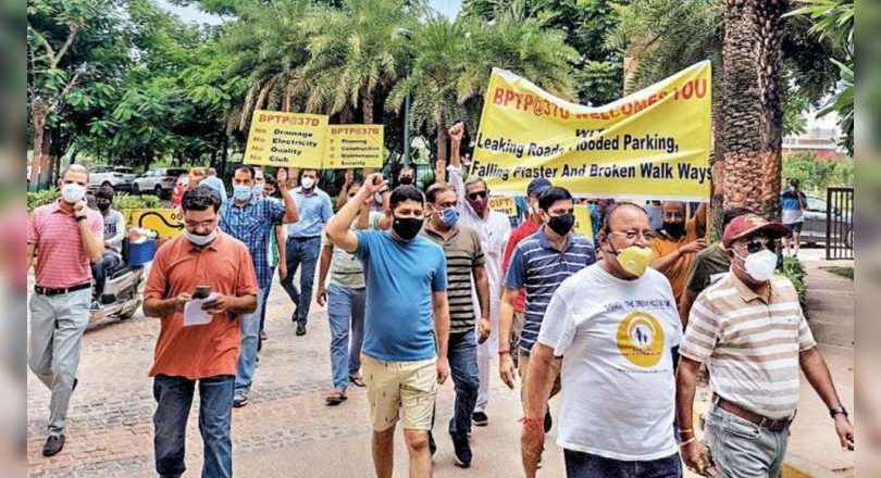 OC was taken 4 years ago, but it works incomplete, say the owner is flat