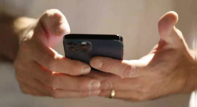 Why does Delhi Hospital may not have to send SOS on O2