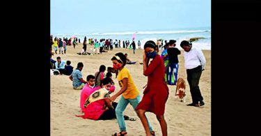 Odisha: Curbs subsides, people go for a short break