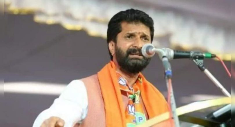 Not interested in clashes with Shiv Sena: Ravi