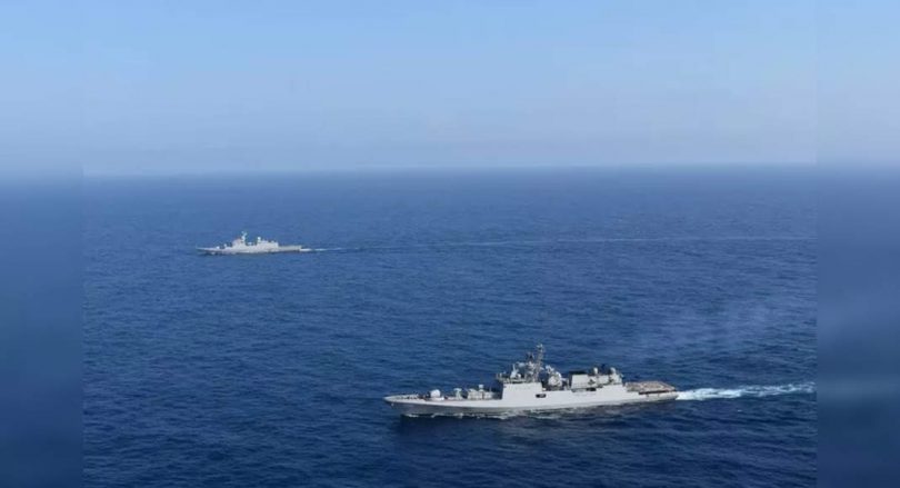 Indian navies and Algeria do girl exercises