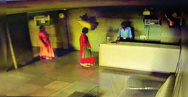 Help domestic steal on the first day of work in a letter