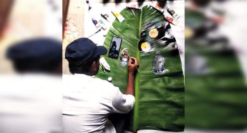AU students change banana leaves to the canvas