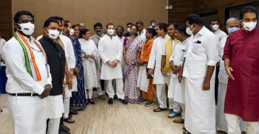 13 opposition parties publish a joint statement, say United for discussions about Pegasus, revocation of agricultural law