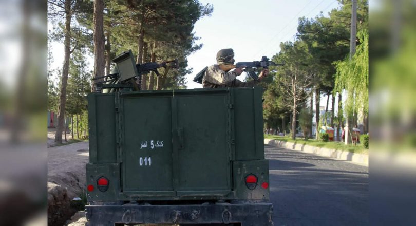 Please, Passport: Afghanists queue to escape