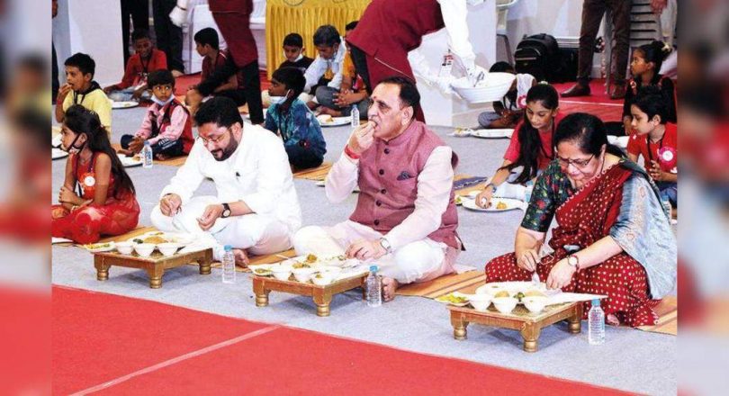 CM celebrates the 65th day in my hometown