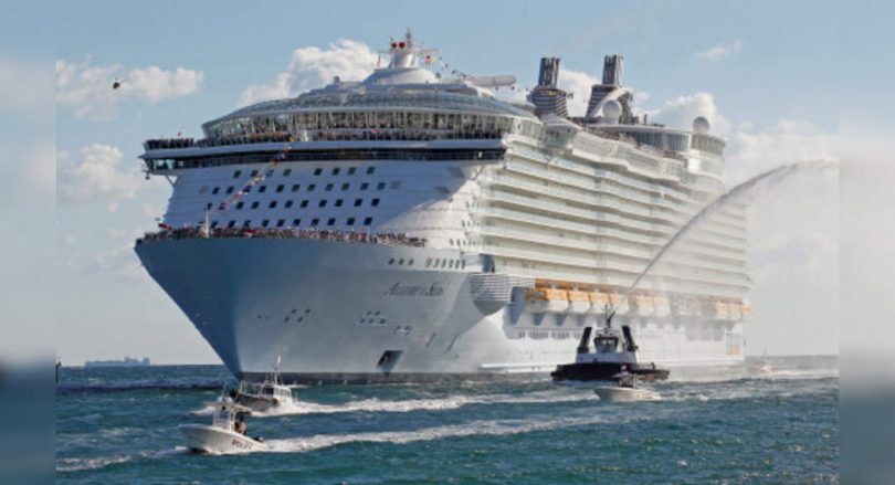 Royal Caribbean bet on a vaccine for a safe shipping because the Delta variant has a weighted delta