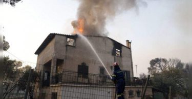 Athens told to live inside like the sky of Cloud City City