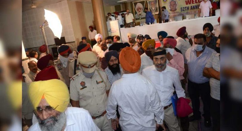 Punjab: Head of the Manufacturer Cycle Association was attacked during the Annual General Meeting