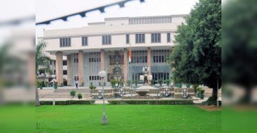 Delhi HC rejected a pre-arrest bail application for naval officers