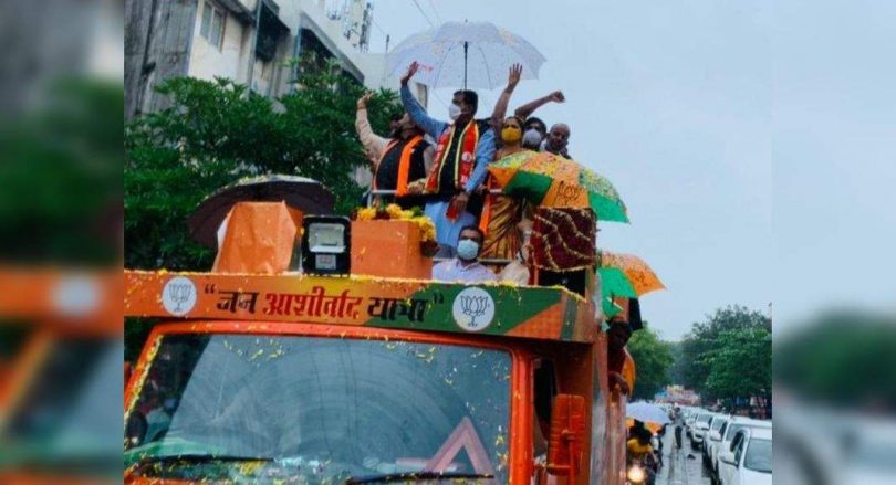 Maharashtra: BJP's Patil Patil targets Sanjay Raut for his words, asking whether Covid-19 does not spread in Shiv Sena Rally