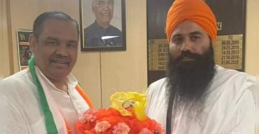 Facing allegations of closeness with BJP, President of HSGMC Meets Sampla