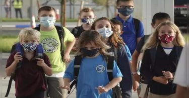 4 out of 5 Florida's biggest school district to need a mask