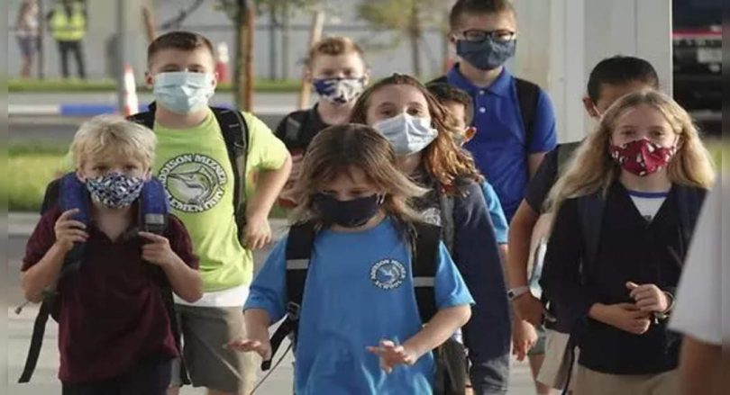 4 out of 5 Florida's biggest school district to need a mask