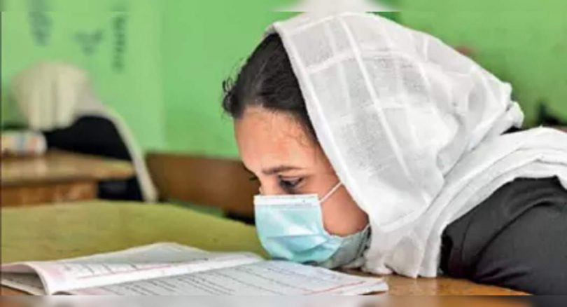 Afghan Students Fear Taliban Can Perform Fellowship Program