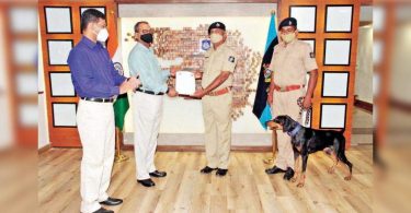 DGP Honors Dobermann Java, Handler