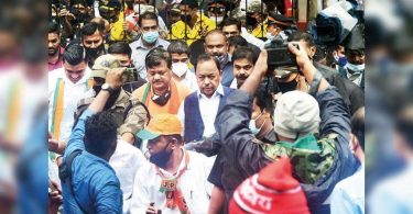 Mum Yatra Rane leads to 7 FIR for Covid's violations