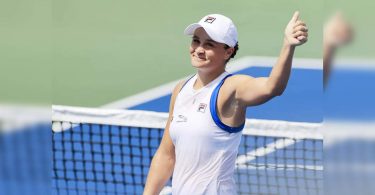 Barty dominates to reach the WTA Cincinnati quarter-finals