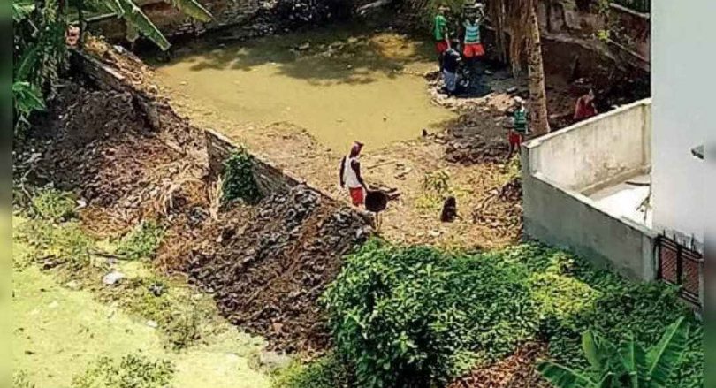 KMC lenses on construction debris are dumped in ponds