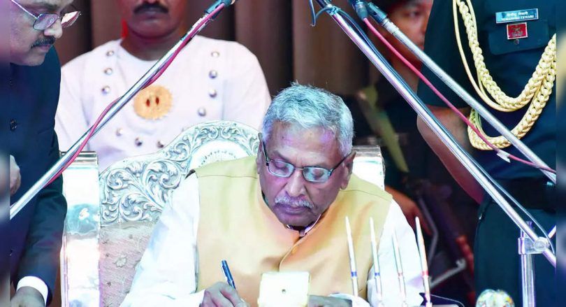 Governor of Bihar Phagu Chauhan pointed 4 VCS, 4 pro-VCS