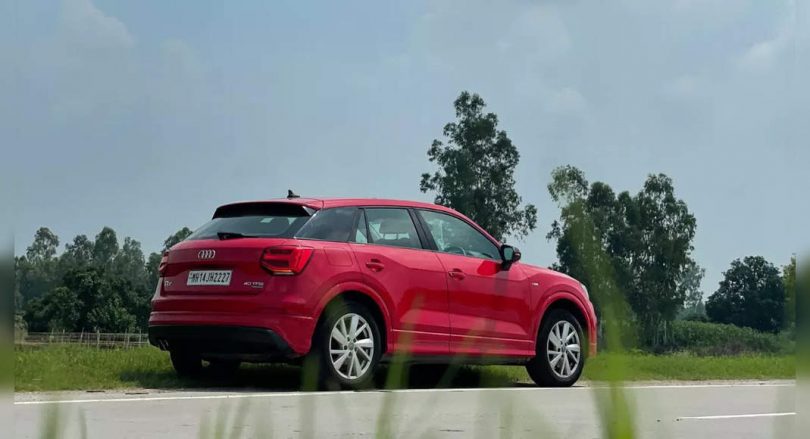 Luxury car makers step on the gas on a used car platform