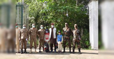 Ratur 3 Pojk Boys who took prizes and messages members with them on the LOC