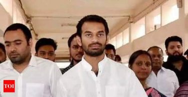 Tej Pratap attacked Aide Tejashwi, to meet then