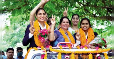 The woman's hockey team received a warm welcome at NCR