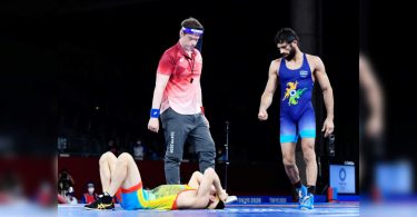 Trailing 2-9, Ravi Stage Comback is amazing to enter the final