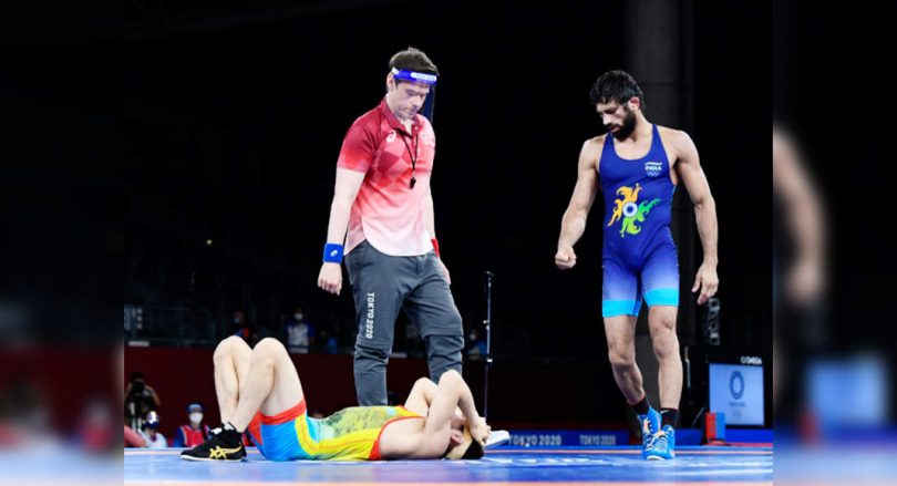 Trailing 2-9, Ravi Stage Comback is amazing to enter the final