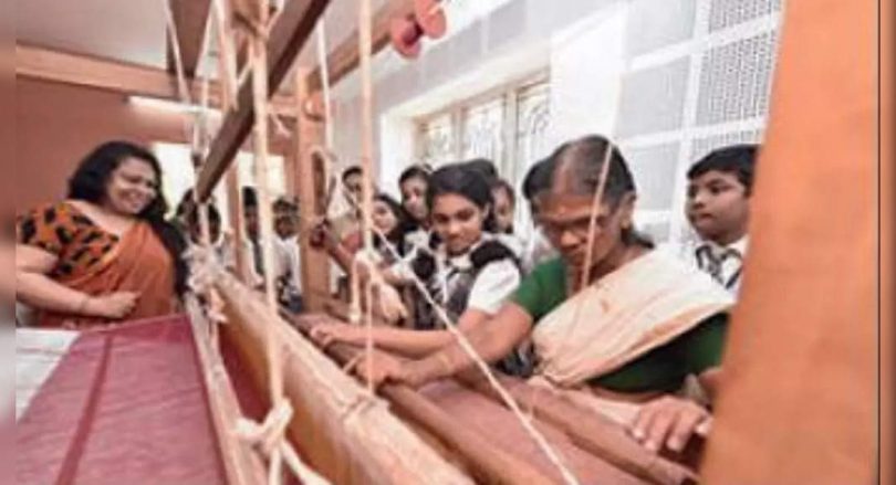 'Sakhavu' khadi failed to impress in Kerala