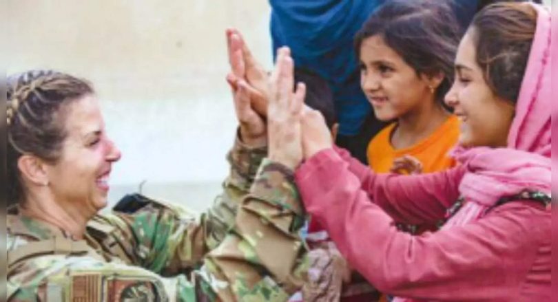 Babies that pass through the airport wall reunitize with relatives