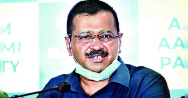 Delhi LG holds a Covid meeting, CM Tweets objections