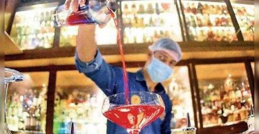 Now, bars & restaurants in Delhi can still be open until 1 in the morning