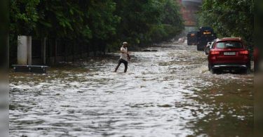 Shower is lighter than Delhi, enough to flood iffco chowk, other main areas