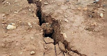 Cracked at Mandla Dam, locals shift to a safe place