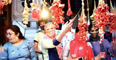 Jaipur: Pasar Abuz with Activities in Hawa Rakhi