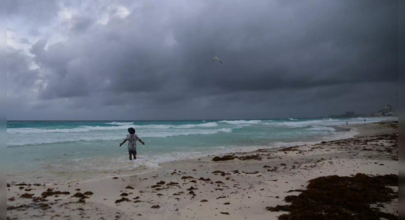 Grace storm makes landing near the Tulum Mexican temple