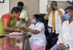 Mumbai Mayor Ties Rakhi to Covid Warriors at the Hospital