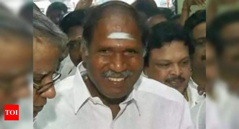 Puducherry cm n rangasamy gets a jab at his house