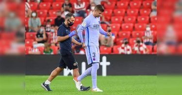 Pique Barcelona calf injury to add shortage of back