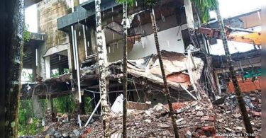 Sena Leader won the bungalow overlooking the illegal sea