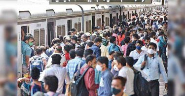 Maharashtra: Commuter who is nervous about the rules of double-jab, say up to 50% important workers are partially vaxxed