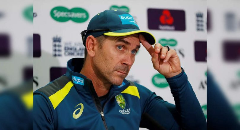 Khawaja supports Australian coach Langer through Abu