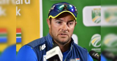 Mark Boucher apologized to sing offensive songs with his team-mate