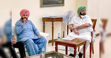 Sidhu calls advisors for controversial comments