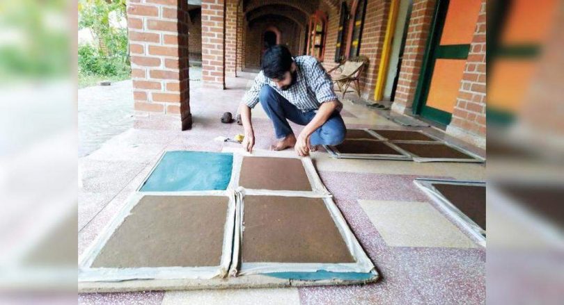 Gujarat: Tribal to make money from banana waste