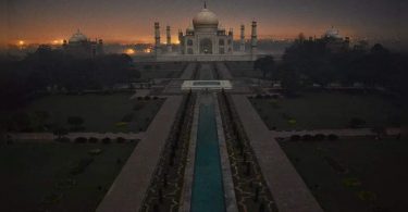 Near the full house for the night to see Tuu