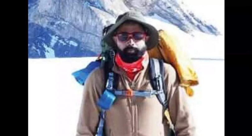 Lucknow Banker Scales One of Himalaya Peaks